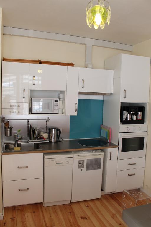 Two Top Central Beach Studios - Also Separate Spa Cabin And Watersports Brighton Ruang foto