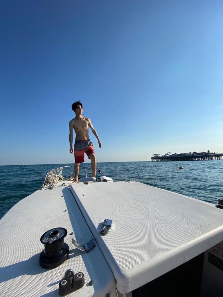 Two Top Central Beach Studios - Also Separate Spa Cabin And Watersports Brighton Bagian luar foto