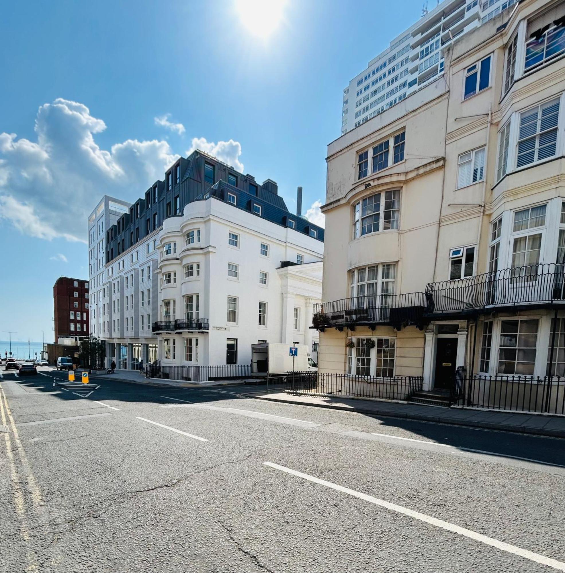 Two Top Central Beach Studios - Also Separate Spa Cabin And Watersports Brighton Bagian luar foto